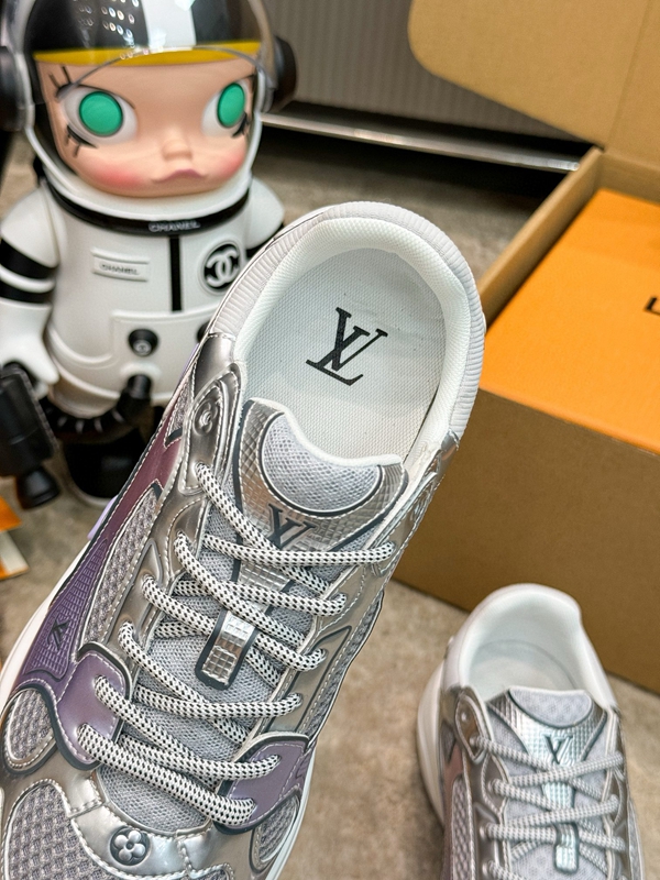 ルイヴィトン靴内部構造